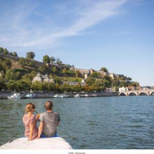 La Rose Sur Meuse Villa Haybes Ngoại thất bức ảnh